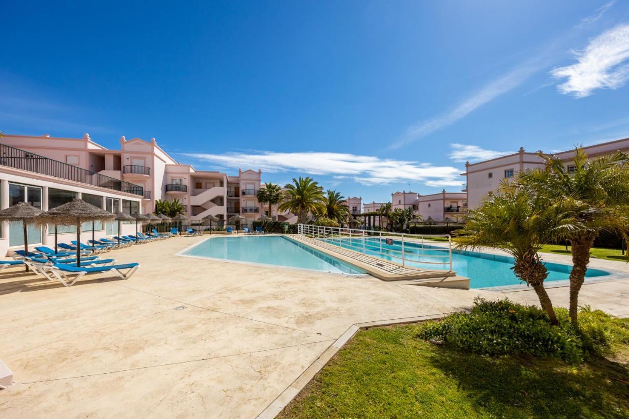 Апартаменты Algarve Golf And Relaxation Praia Da Luz Экстерьер фото